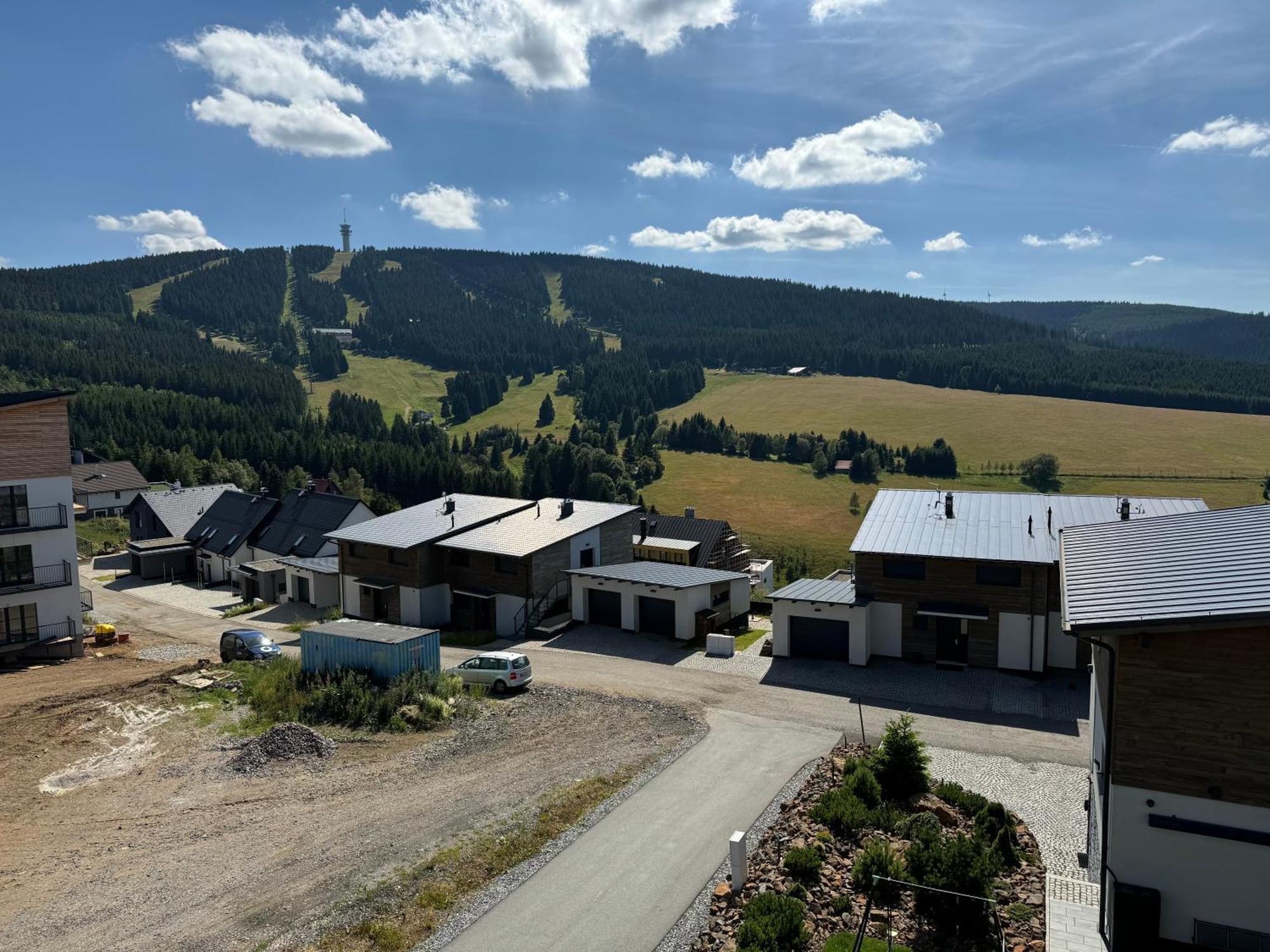Apartmany Horizont Лоучна-под-Клиновцем Экстерьер фото