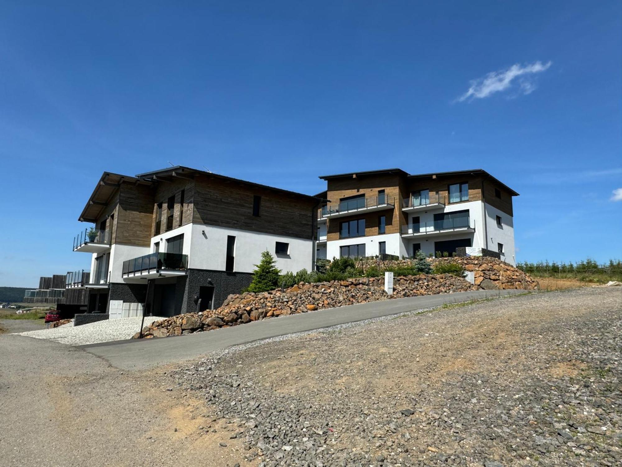 Apartmany Horizont Лоучна-под-Клиновцем Экстерьер фото